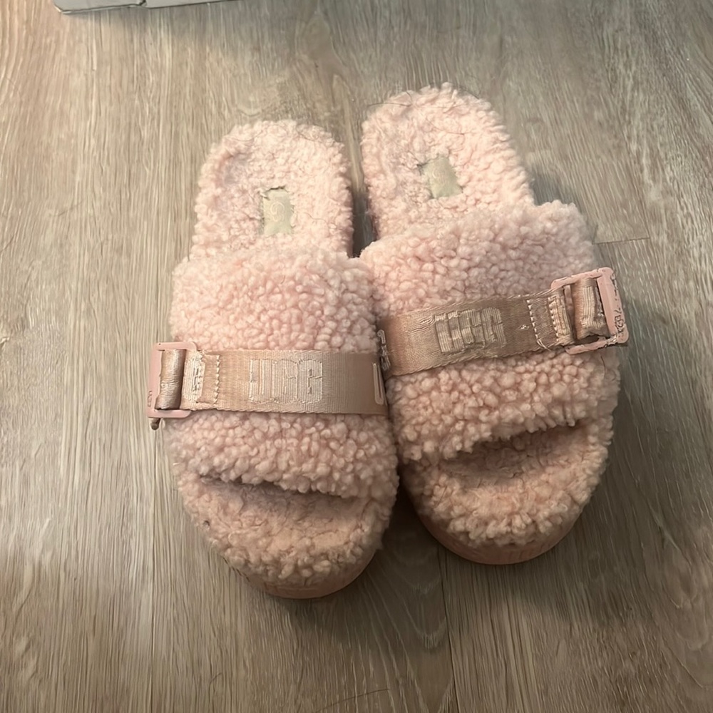 Ugg Slides